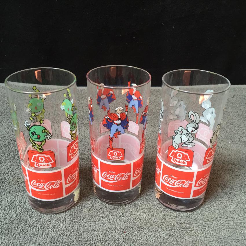 Coca Cola glas 20cl met reliëf cola flesje :: Glazen - Drinken